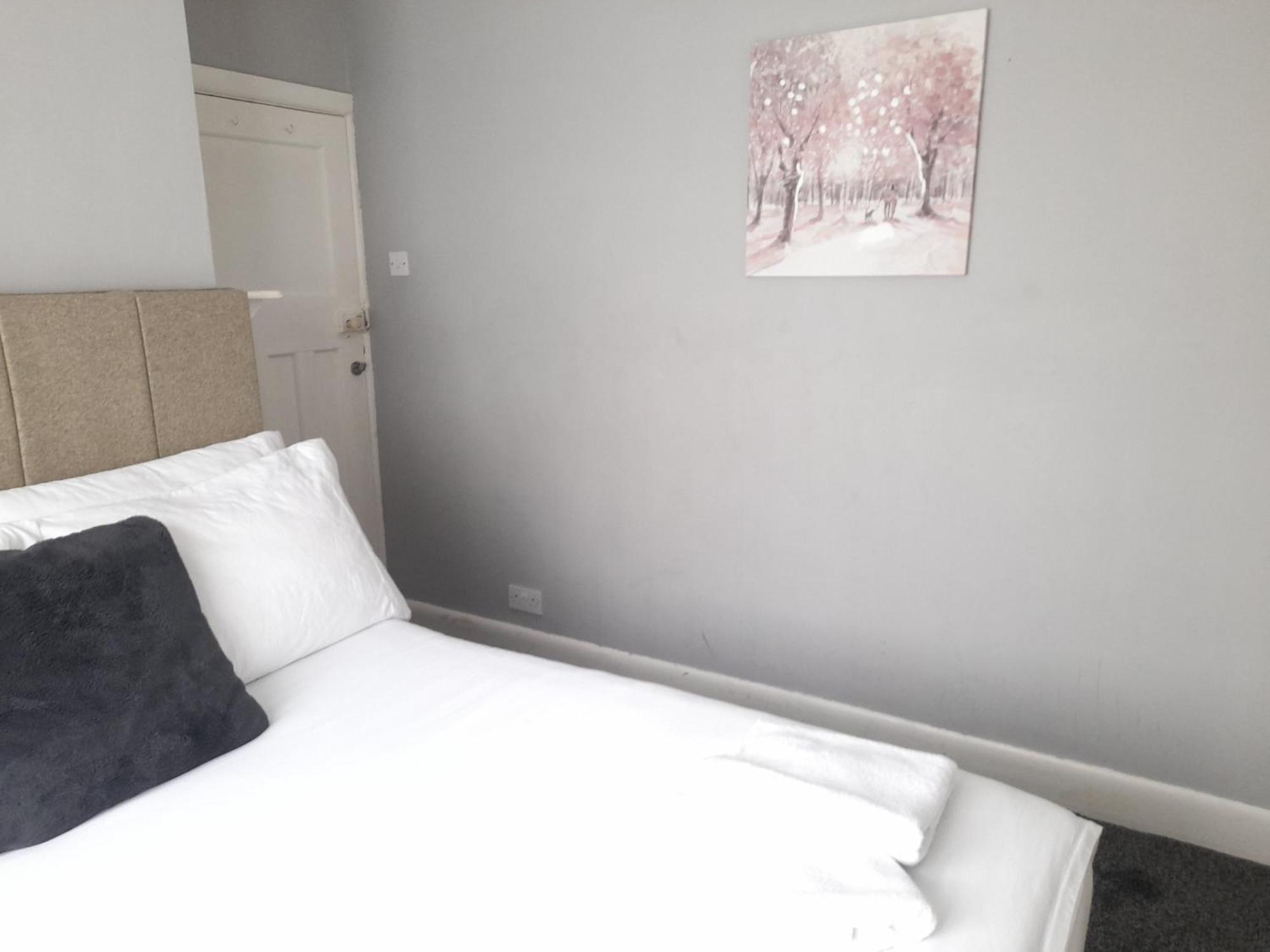 Villa Bright 4-Bed House 15 Min To Manchester Centre Exterior foto