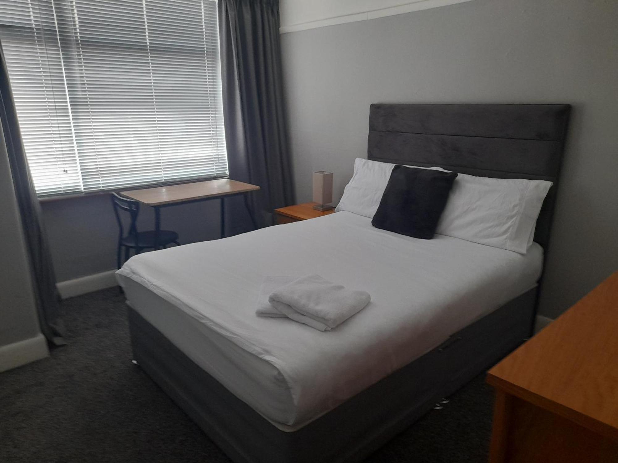 Villa Bright 4-Bed House 15 Min To Manchester Centre Exterior foto