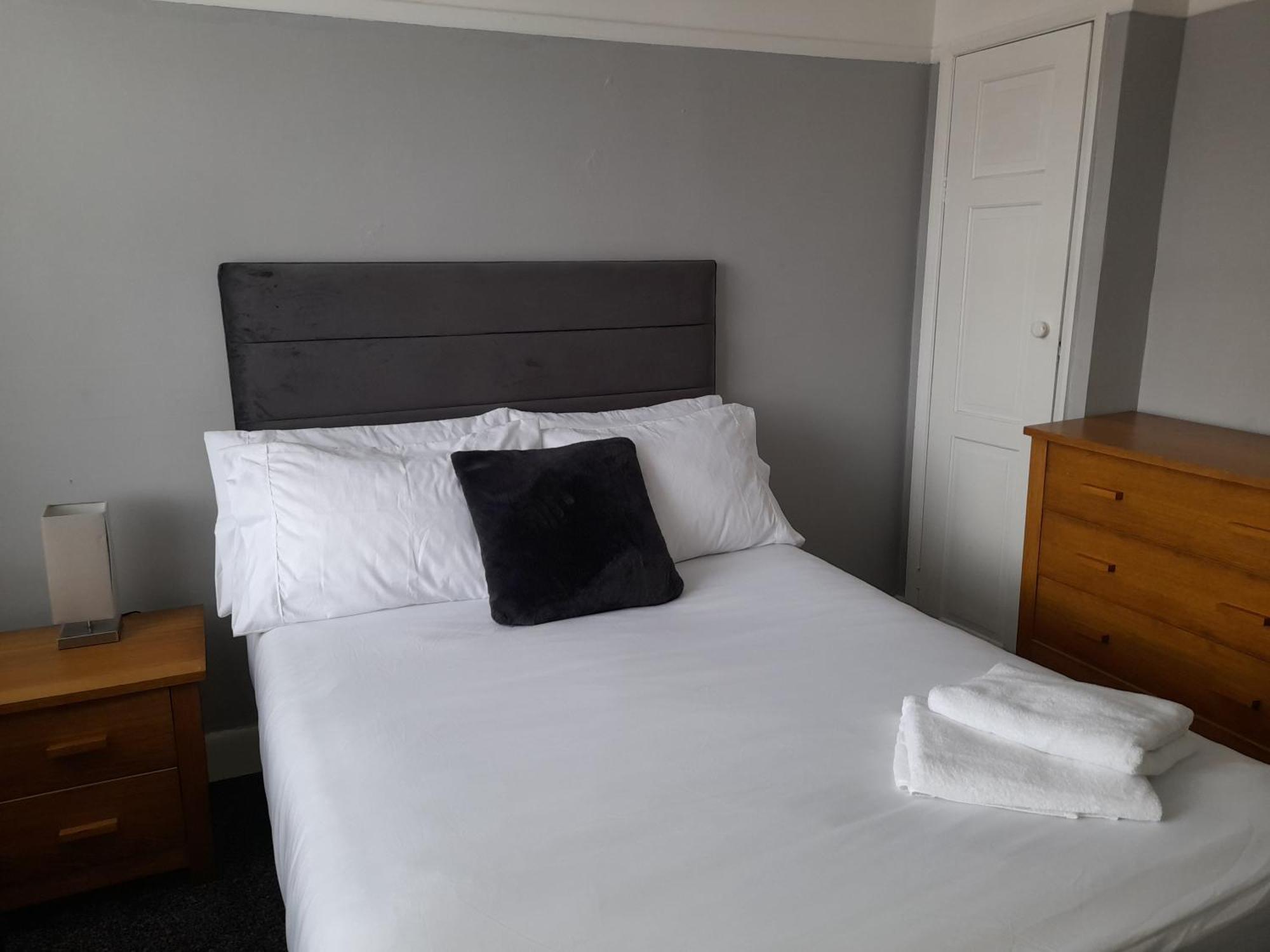 Villa Bright 4-Bed House 15 Min To Manchester Centre Exterior foto